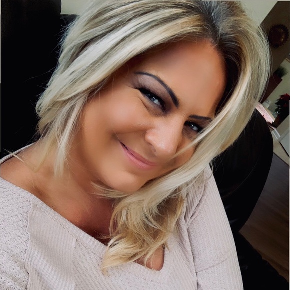 🌴FOLLOW ME AND I’LL FOLLOW BACK!🌴 - Picture 3 of 9